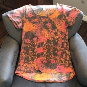 Lularoe Classic t. Size M. Worn ONCE. BNWOT.